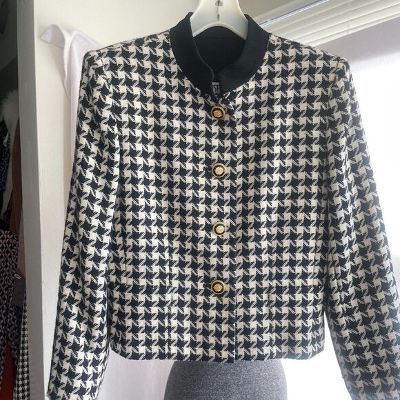 Kasper for ASL Jackets & Blazers - Vintage Kasper for ASL houndstooth jacket with gold-tone buttons